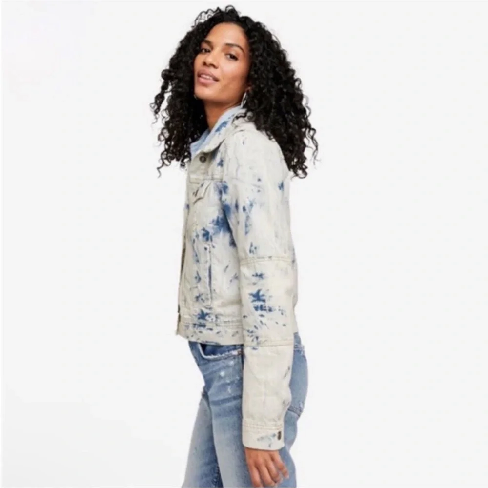 FREE People Rumors Denim Jacket in Jones Tie Dye Blue Size Small EEUC 0436 - Picture 5 of 15
